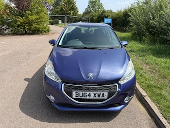 Used Peugeot 208 2014 for sale - 75363435: Photo