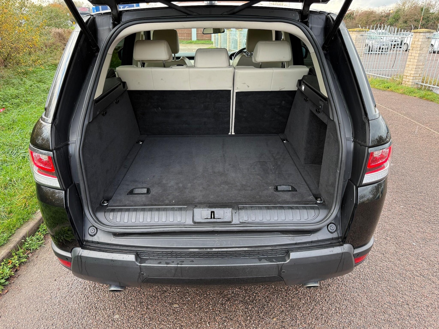 Used Land Rover Range Rover Sport for sale - 76527912: Photo 19