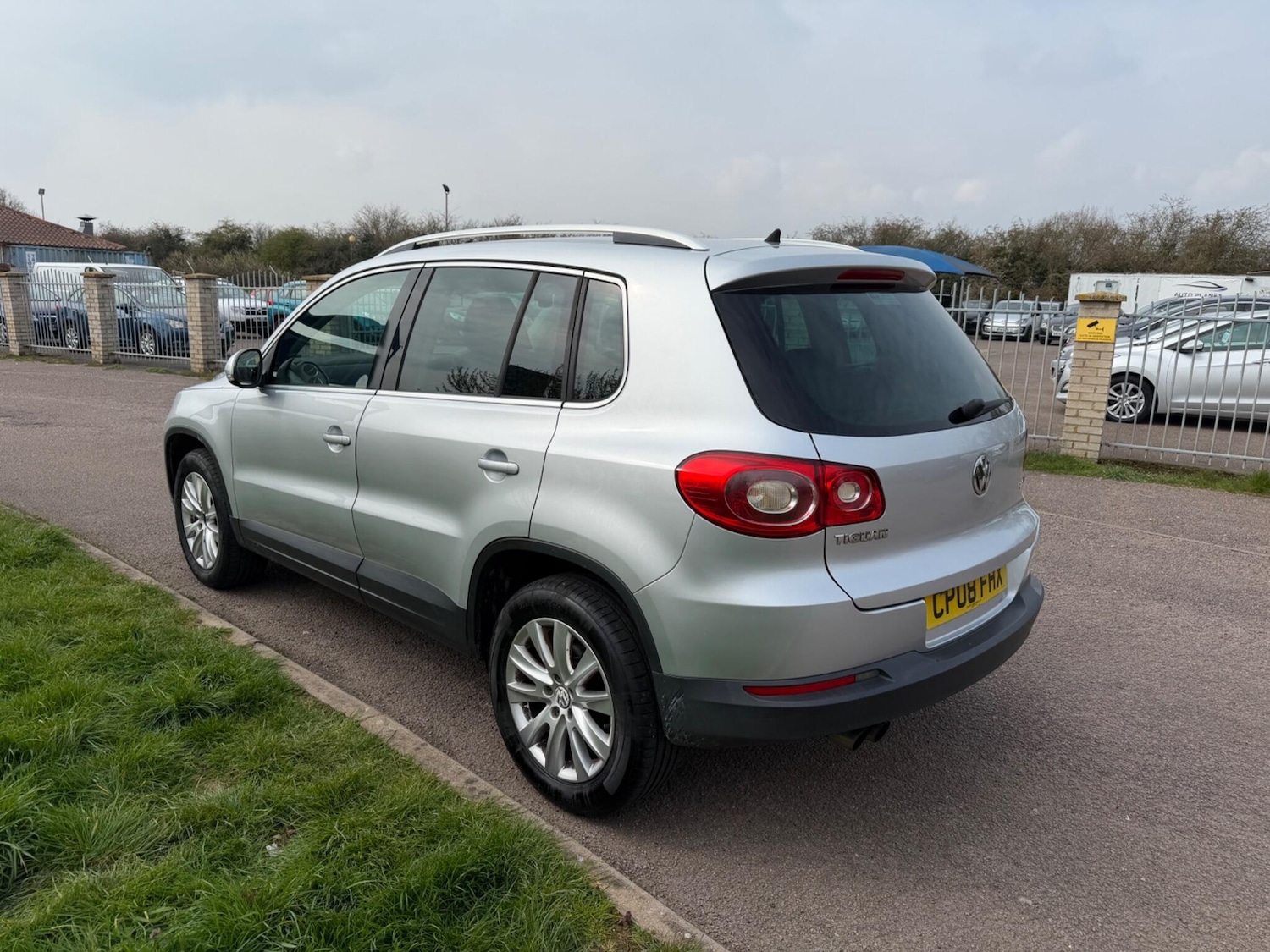 Used Volkswagen Tiguan 2008 for sale - 78033657: Photo 4