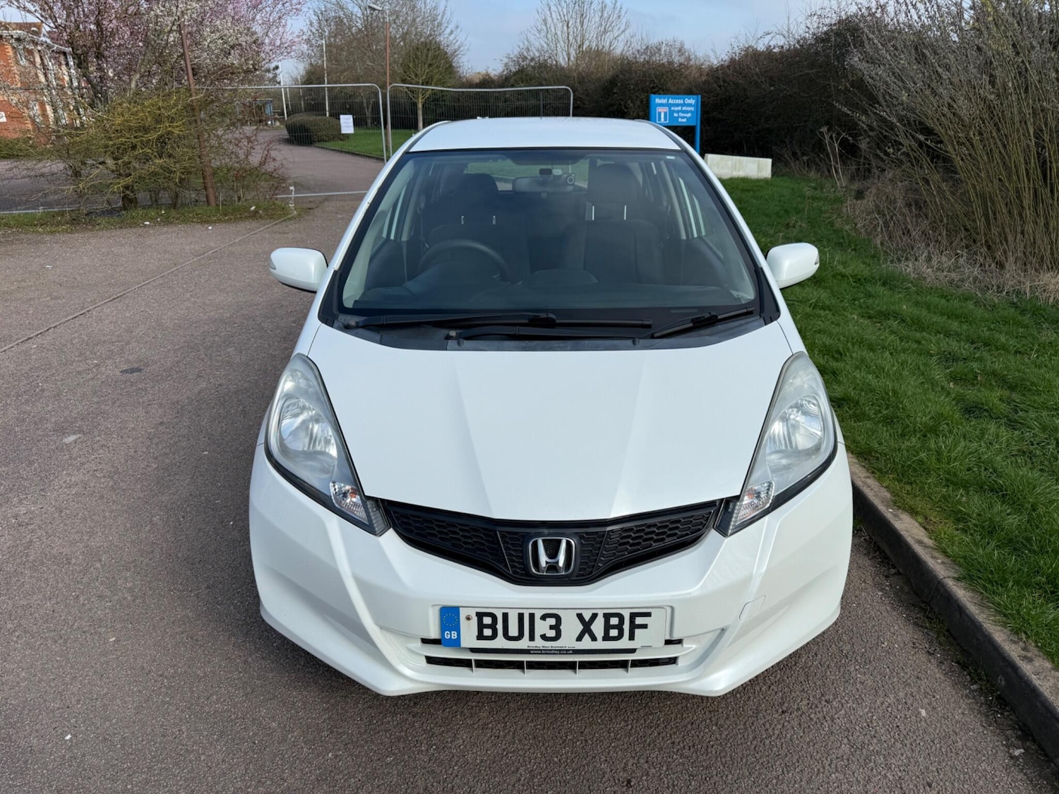 Used Honda Jazz 2013 for sale - 77753395: Photo 2