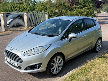 Used Ford Fiesta 2016 for sale - 79236014: Photo