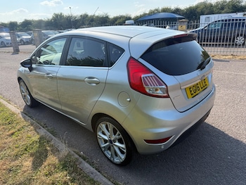 Used Ford Fiesta 2016 for sale - 79236014: Photo