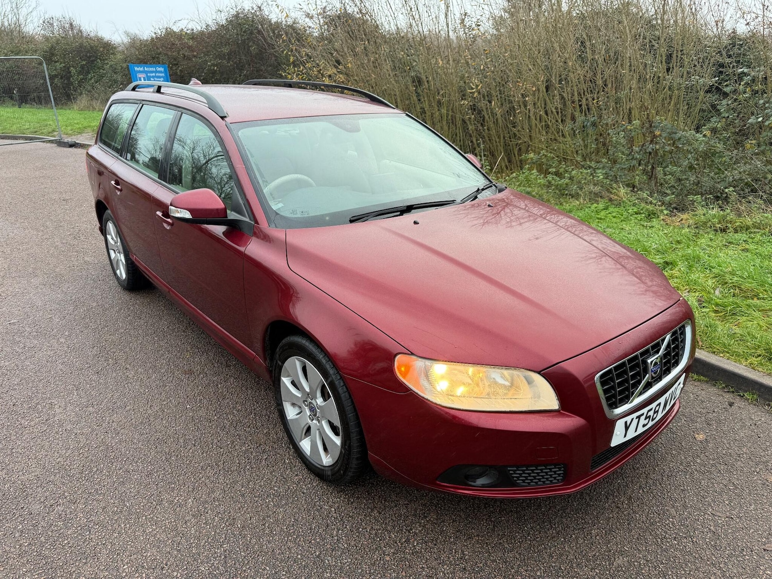 Used Volvo V70 2008 for sale - 76926244: Photo 1