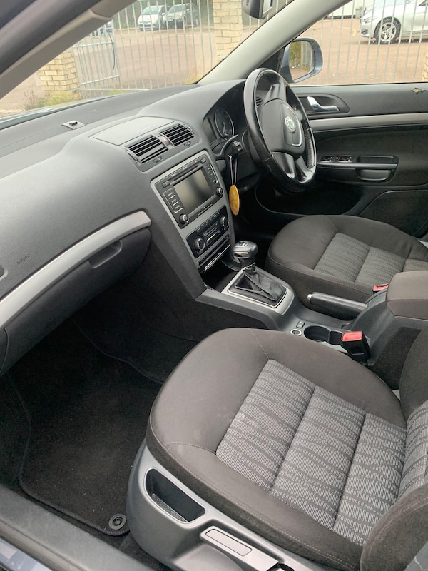 Used Skoda Octavia 2011 for sale - 76294582: Photo 11