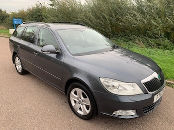 2011 (11) - 1.6 TDI Elegance DSG Euro 5 5dr