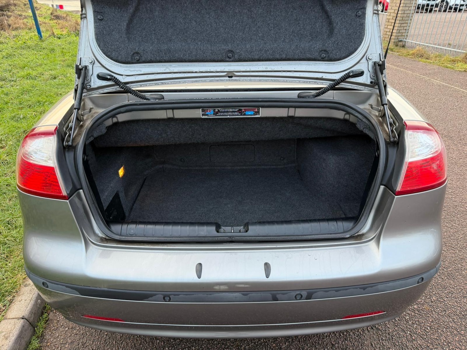 Used Saab 9-3 2005 for sale - 77156098: Photo 25