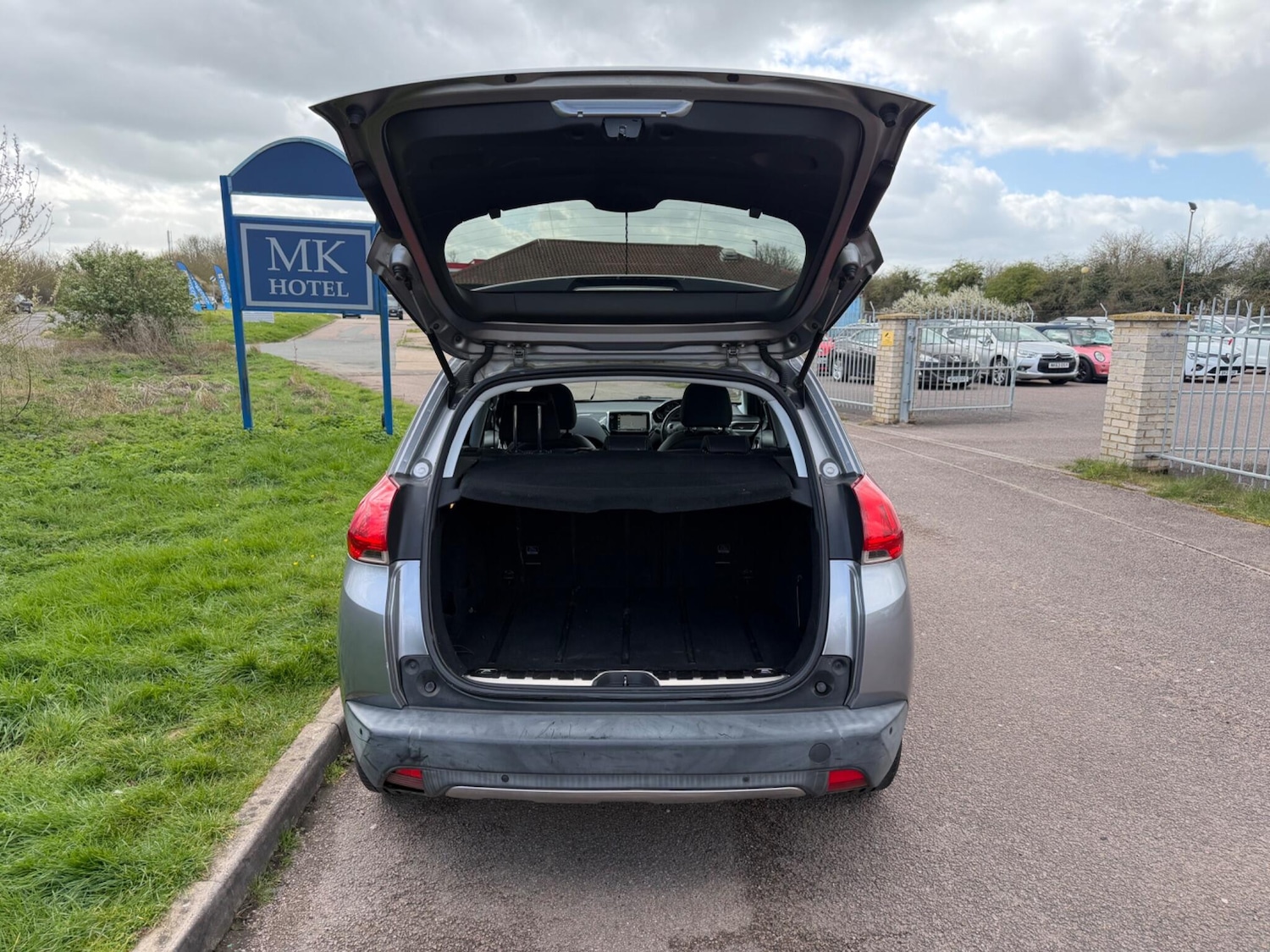 Used Peugeot 2008 2015 for sale - 78072267: Photo 19