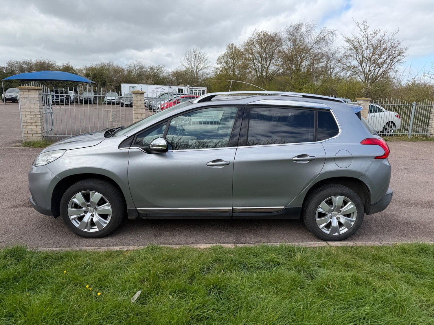 Used Peugeot 2008 2015 for sale - 78072267: Photo 5