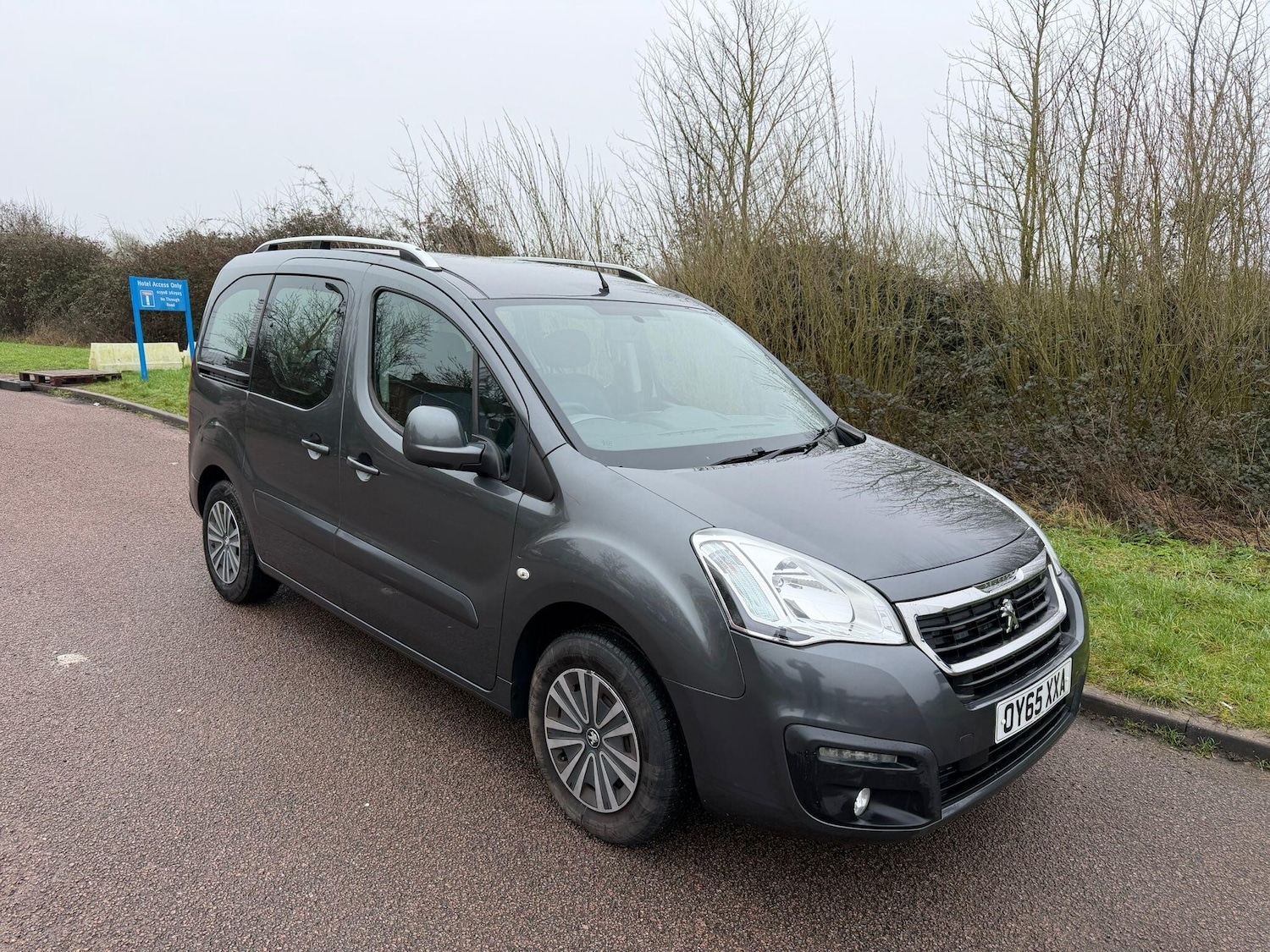 Used Peugeot Partner Tepee 2015 for sale - 77400702: Photo 1