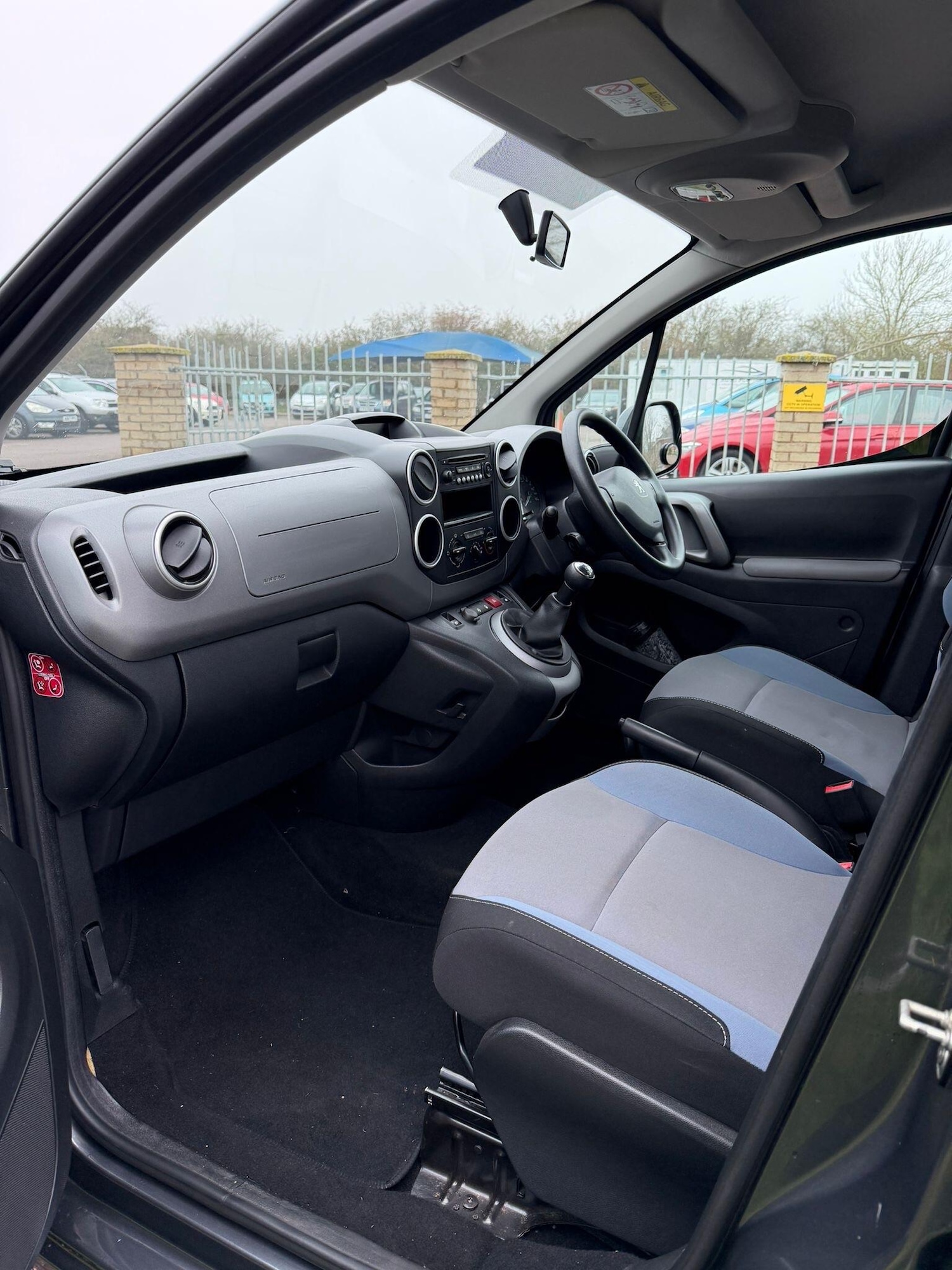 Used Peugeot Partner Tepee 2015 for sale - 77400702: Photo 14