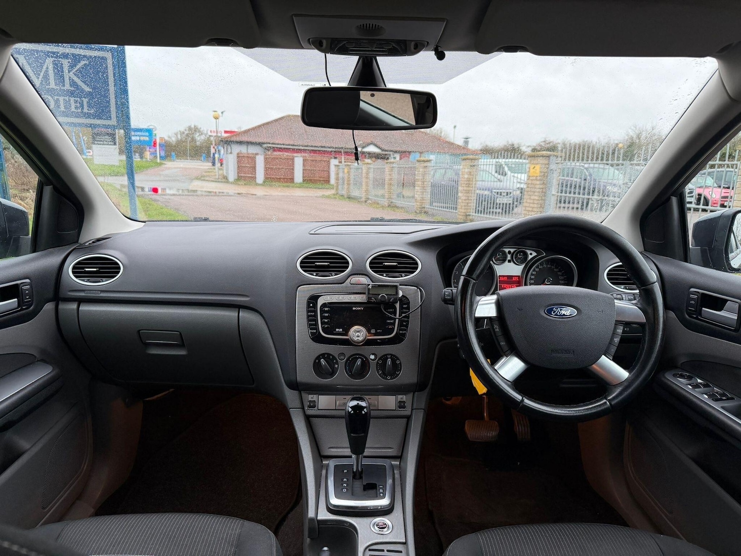 Used Ford Focus 2010 for sale - 77633021: Photo 10