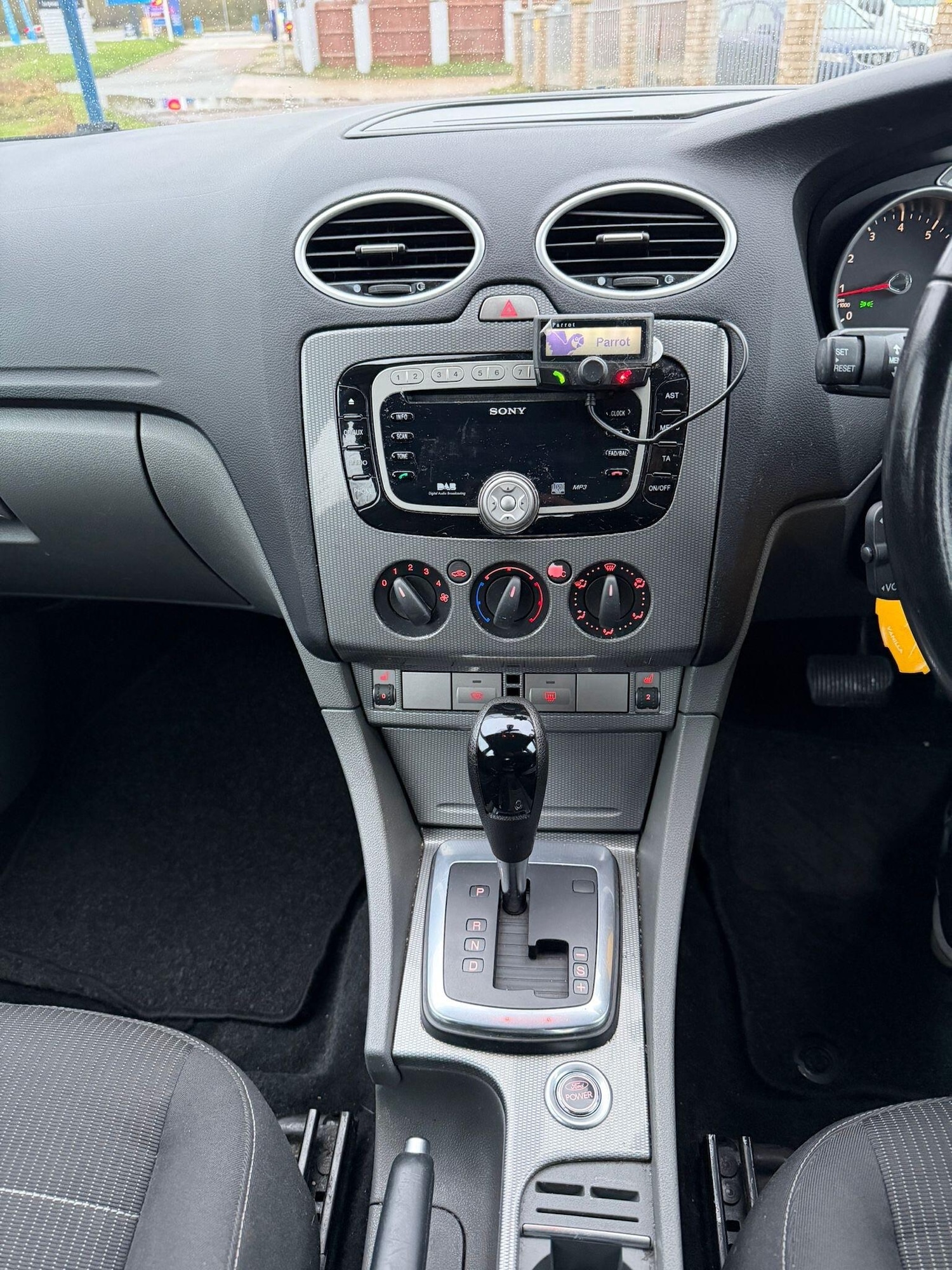 Used Ford Focus 2010 for sale - 77633021: Photo 13