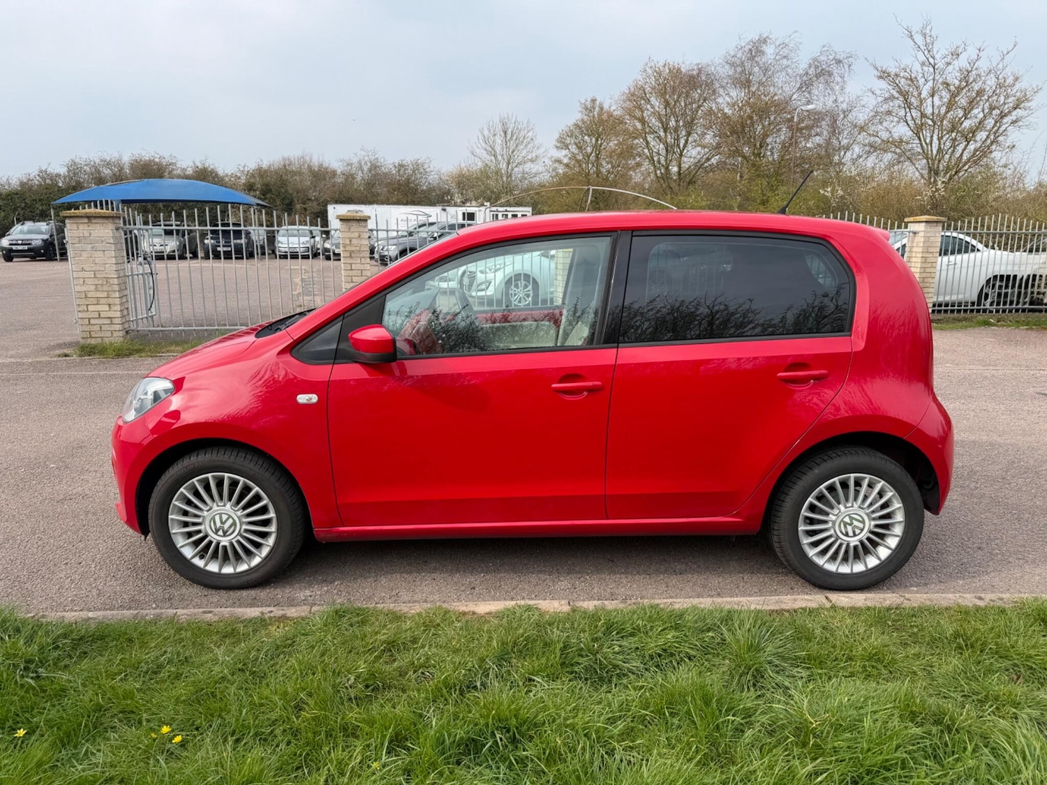 Used Volkswagen Touran 2026 for sale - 78034131: Photo 5