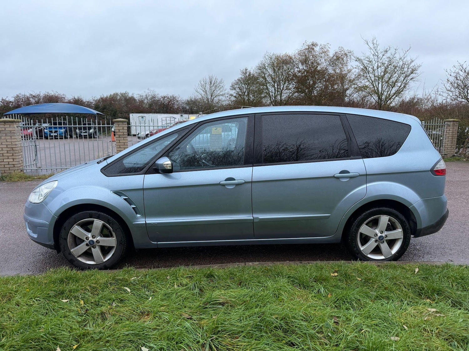 Used Ford S-Max 2008 for sale - 77021020: Photo 4