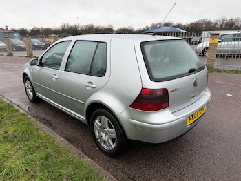 Used Volkswagen Golf 2002 for sale - 76964708: Photo