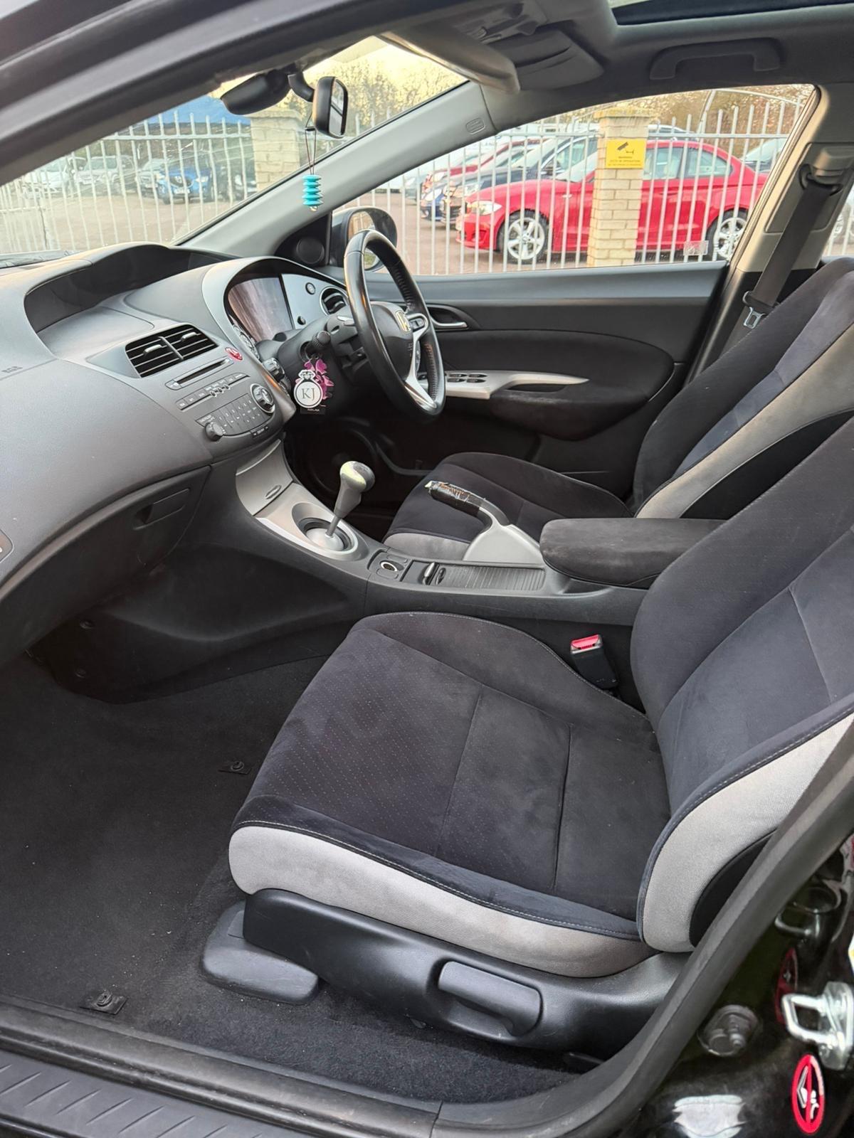 Used Honda Civic 2008 for sale - 76850463: Photo 14