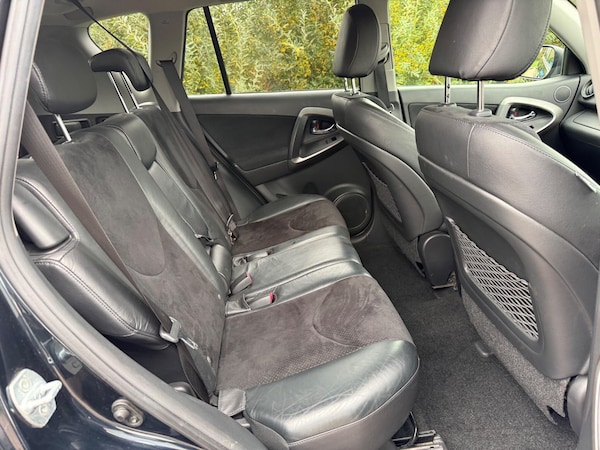 Used Toyota RAV4 2011 for sale - 76239013: Photo 14