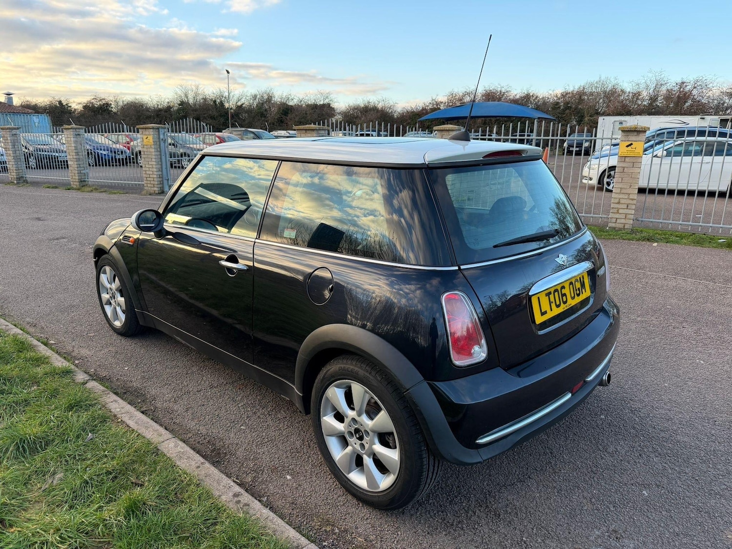 Used MINI Hatch 2006 for sale - 77057293: Photo 5