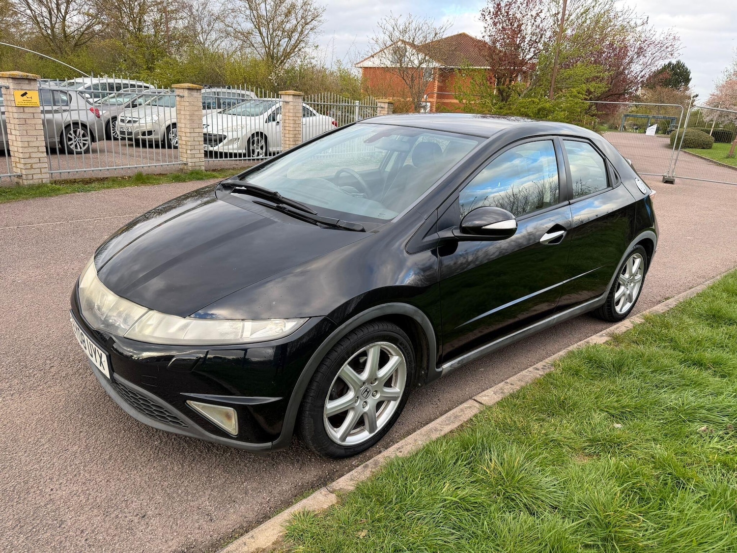 Used Honda Civic for sale - 78136080: Photo 2