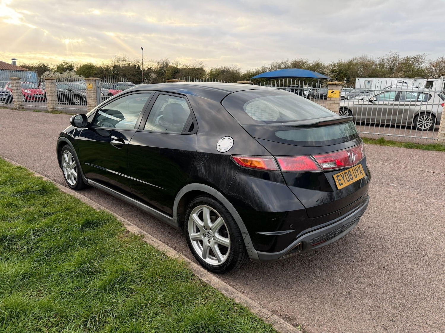 Used Honda Civic for sale - 78136080: Photo 4