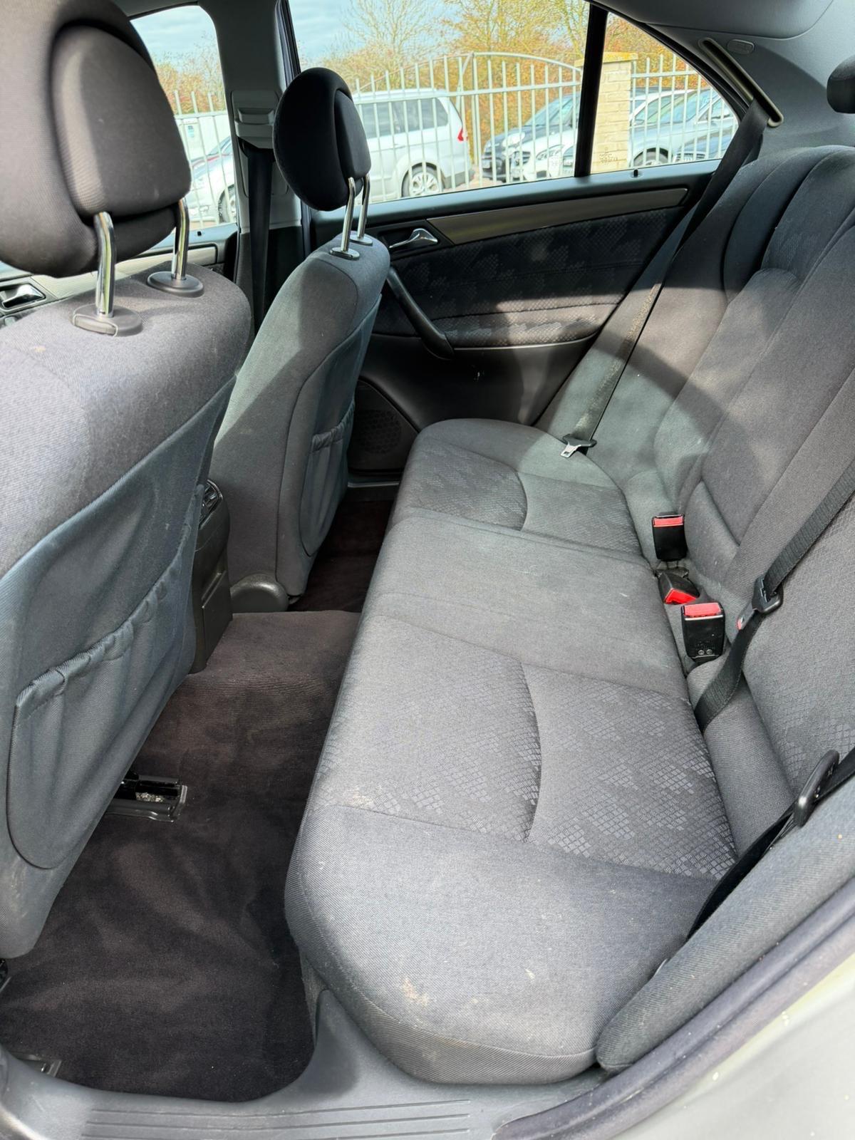 Used Mercedes-Benz C Class 2004 for sale - 76485031: Photo 15