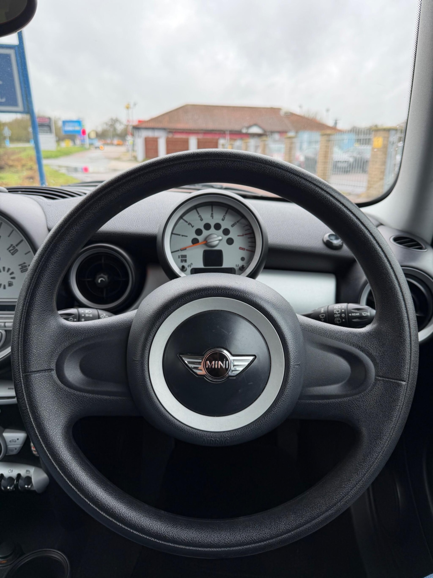 Used MINI Hatch 2009 for sale - 77351899: Photo 12