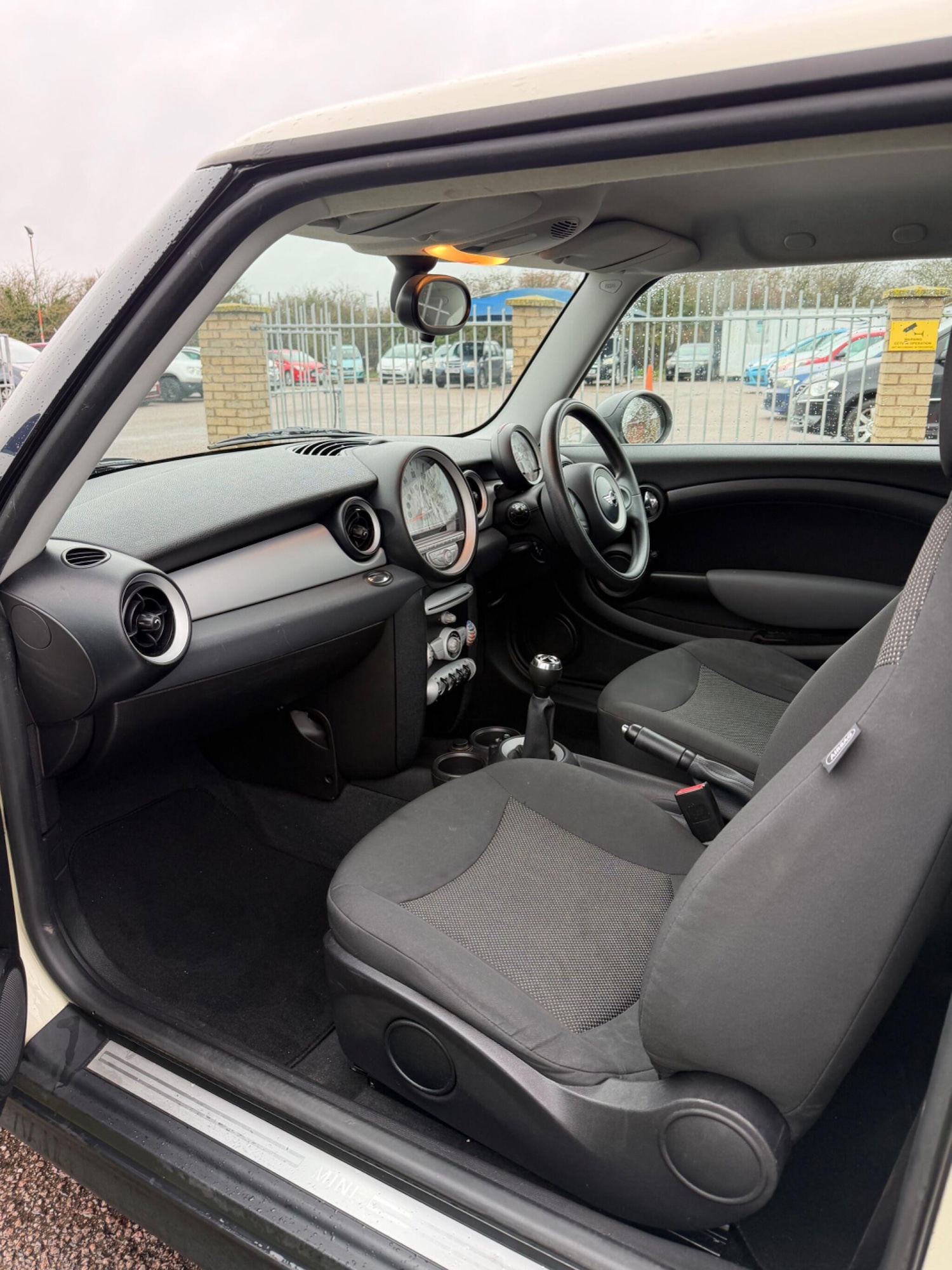 Used MINI Hatch 2009 for sale - 77351899: Photo 14