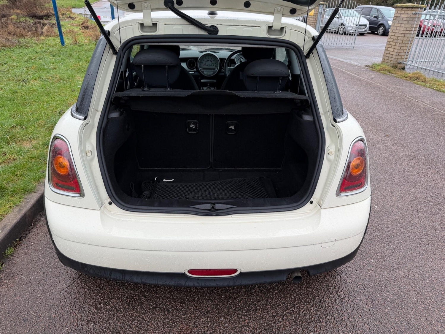 Used MINI Hatch 2009 for sale - 77351899: Photo 17