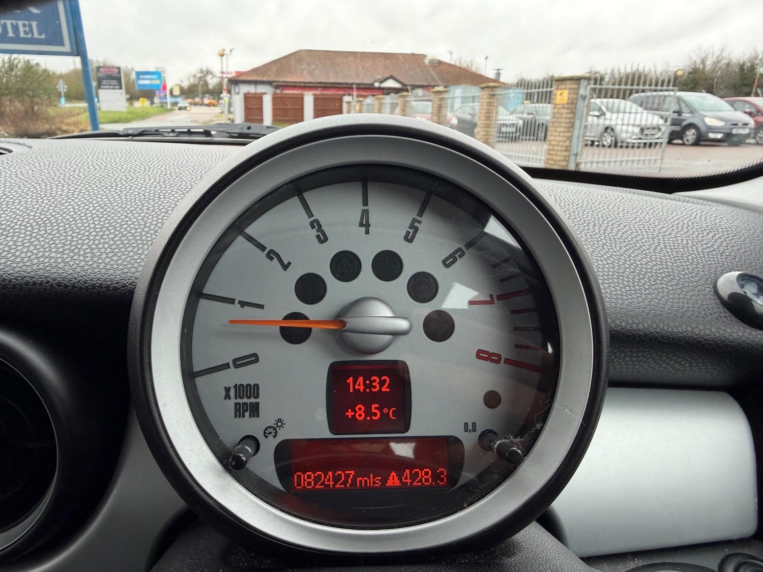 Used MINI Hatch 2009 for sale - 77351899: Photo 19