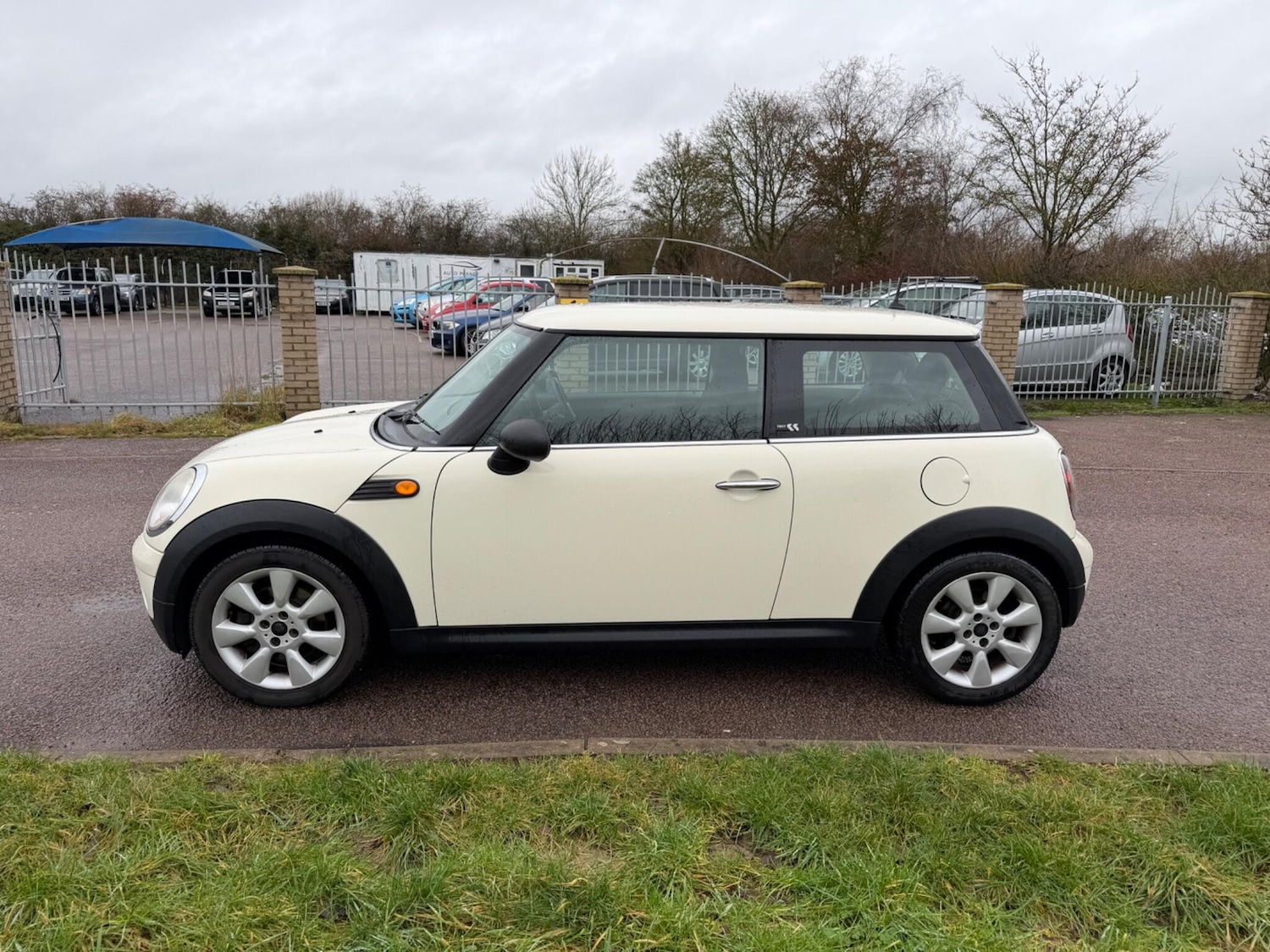 Used MINI Hatch 2009 for sale - 77351899: Photo 5