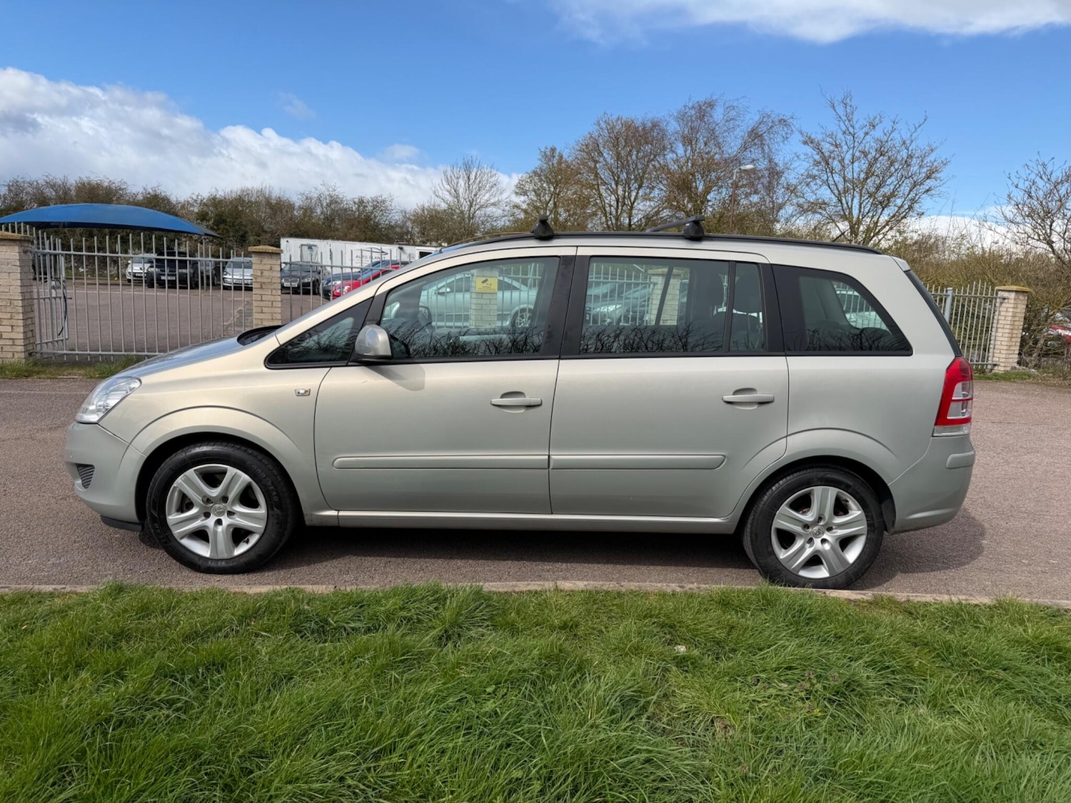 Used Vauxhall Zafira 2010 for sale - 78034786: Photo 5