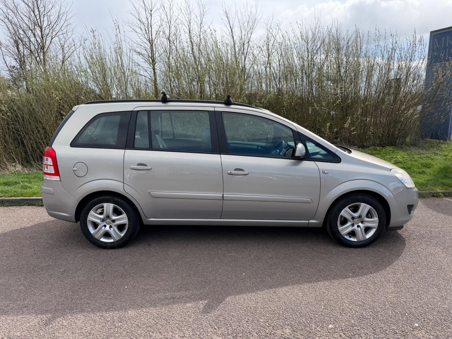 Used Vauxhall Zafira 2010 for sale - 78034786: Photo 8