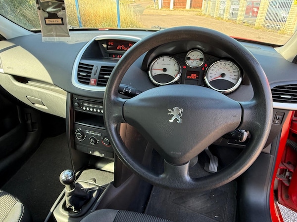 Used Peugeot 207 2010 for sale - 76314908: Photo 11
