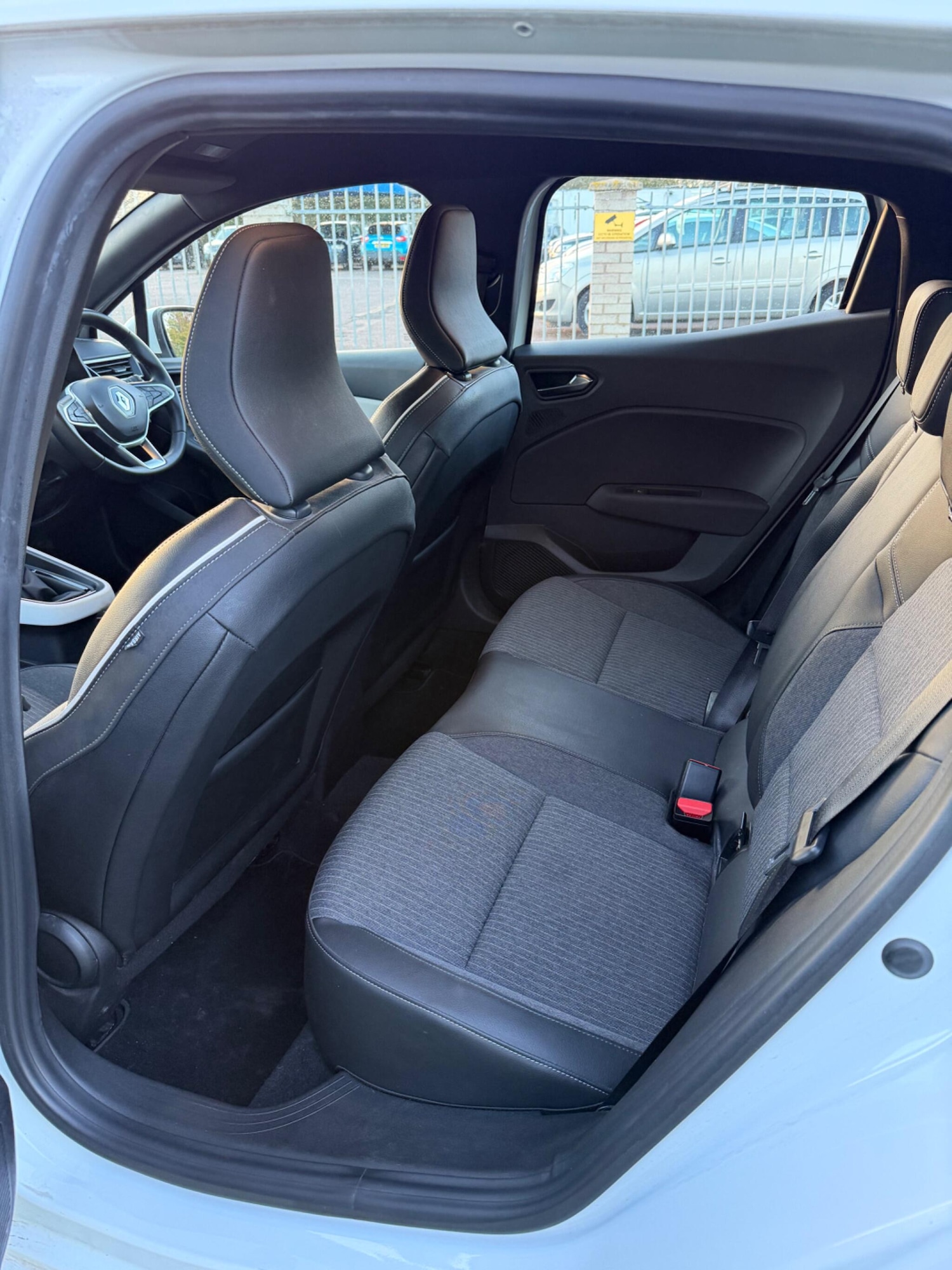 Used Renault Clio 2022 for sale - 78062811: Photo 17