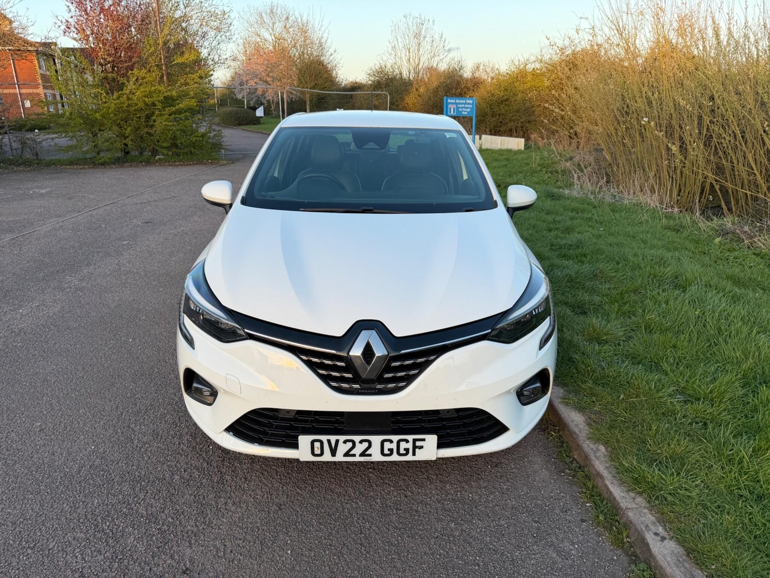 Used Renault Clio 2022 for sale - 78062811: Photo 2