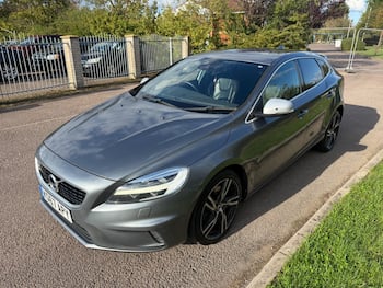 Used Volvo V40 2017 for sale - 79860028: Photo