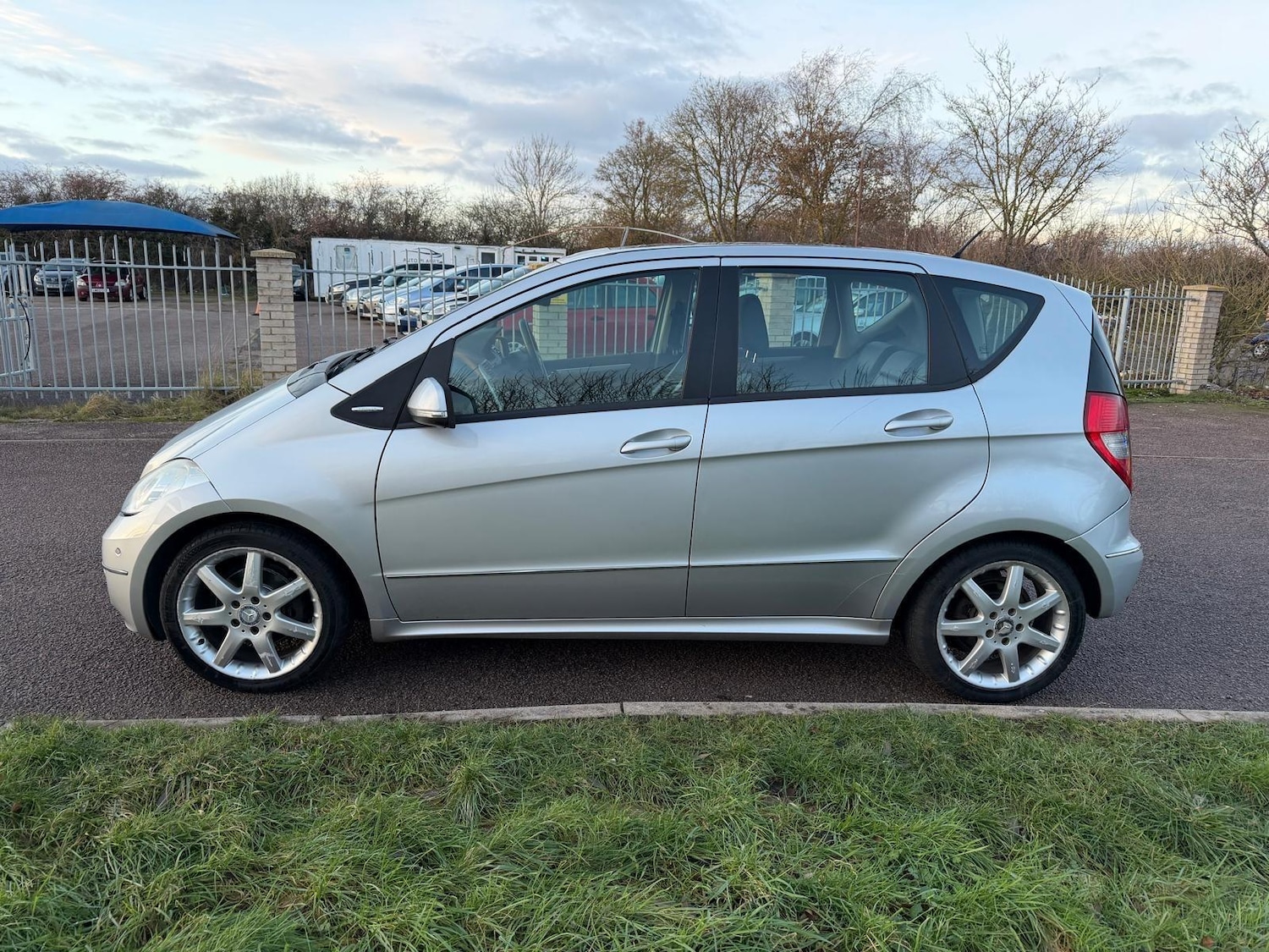 Used Mercedes-Benz A-Class 2009 for sale - 77131453: Photo 5