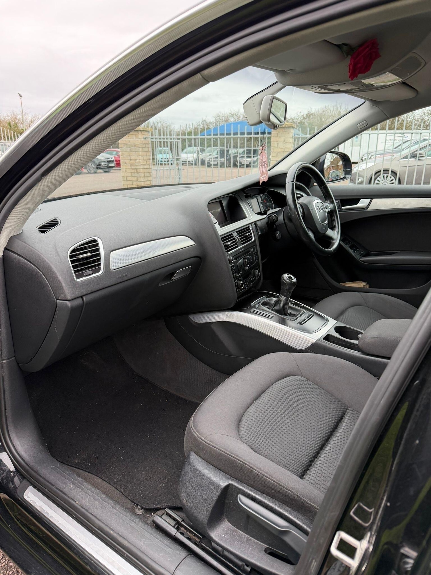 Used Audi A4 2011 for sale - 77633651: Photo 15