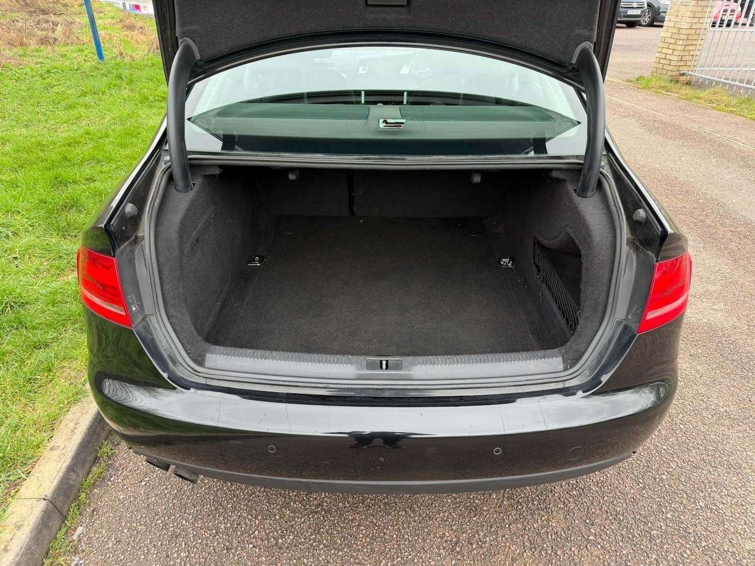 Used Audi A4 2011 for sale - 77633651: Photo 17