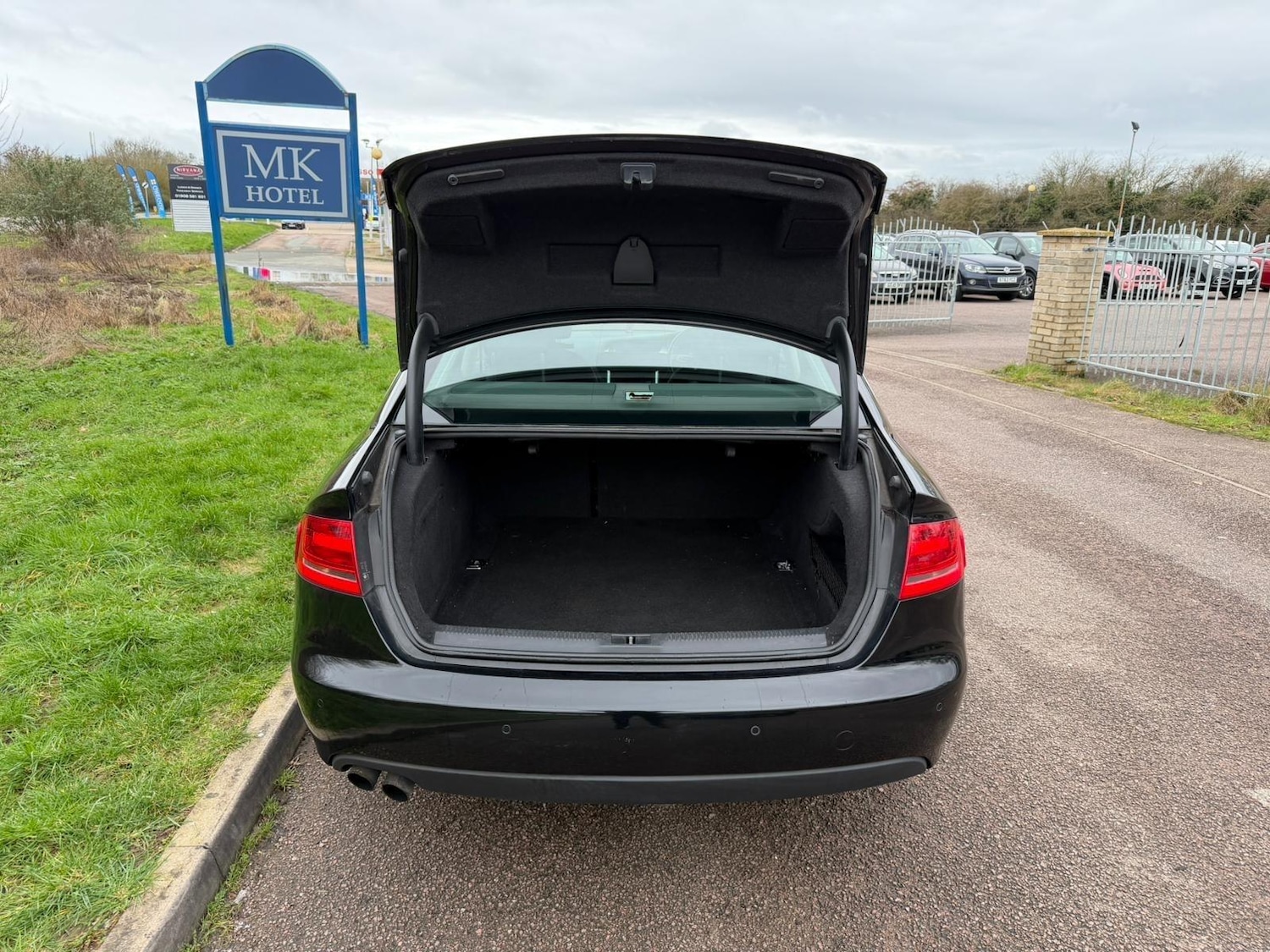 Used Audi A4 2011 for sale - 77633651: Photo 18