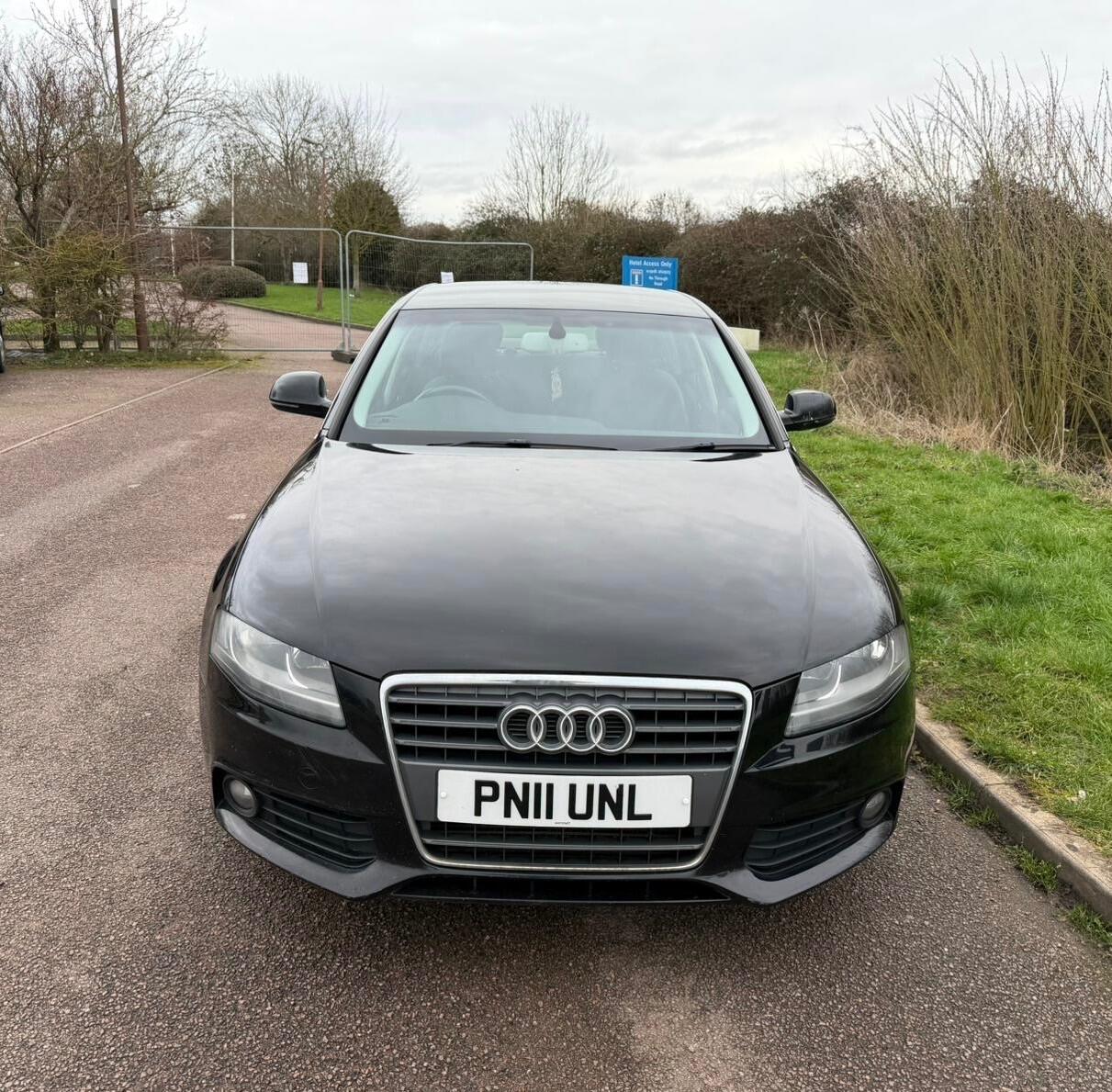 Used Audi A4 2011 for sale - 77633651: Photo 2