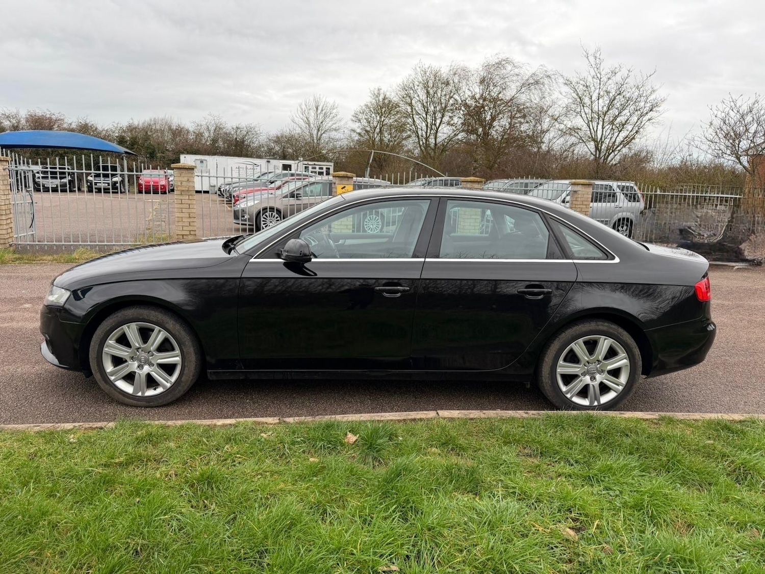 Used Audi A4 2011 for sale - 77633651: Photo 5