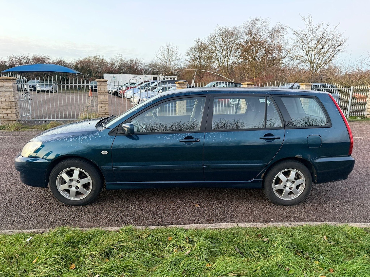 Used Mitsubishi Lancer 2006 for sale - 76899590: Photo 4