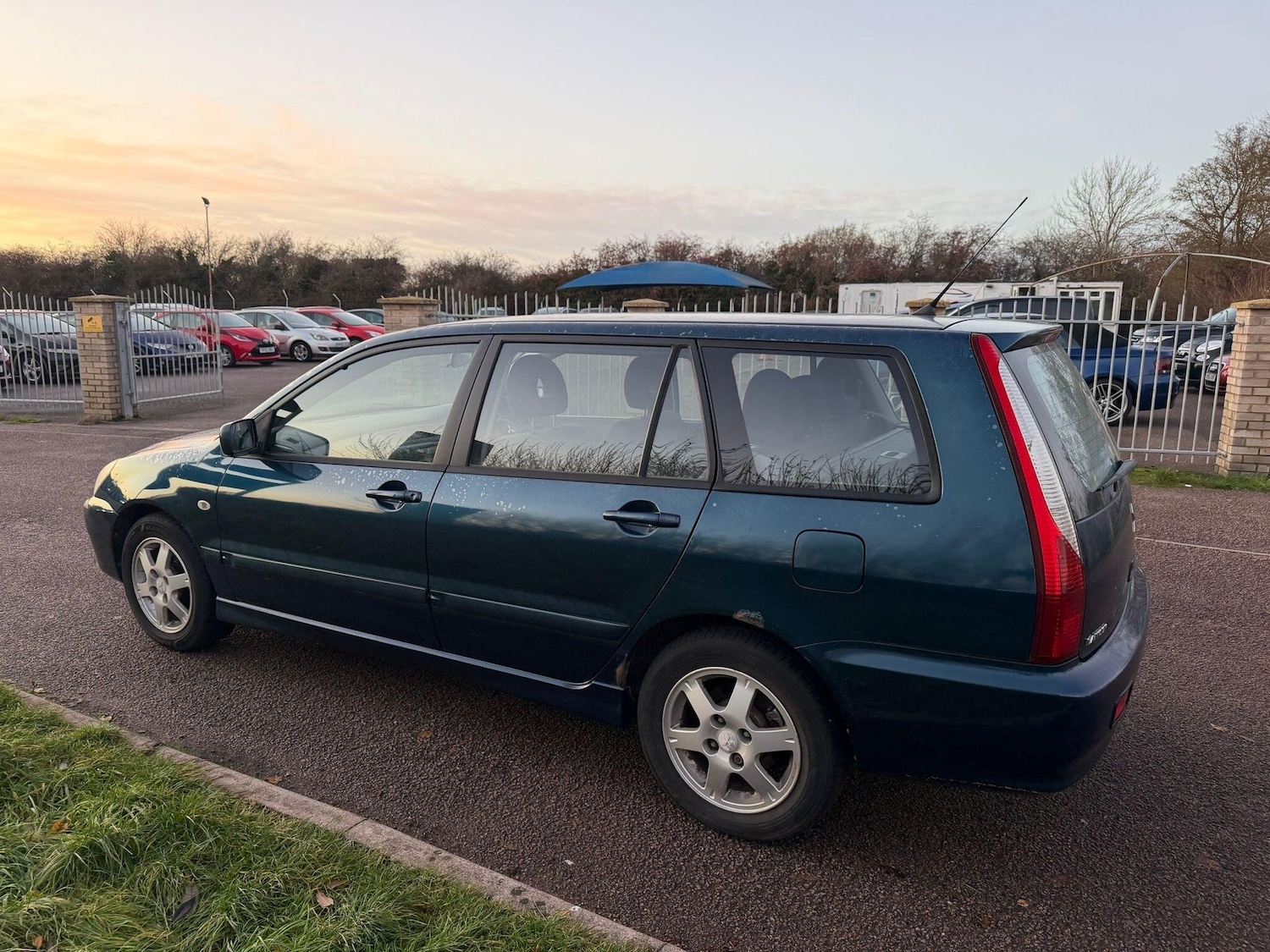 Used Mitsubishi Lancer 2006 for sale - 76899590: Photo 8
