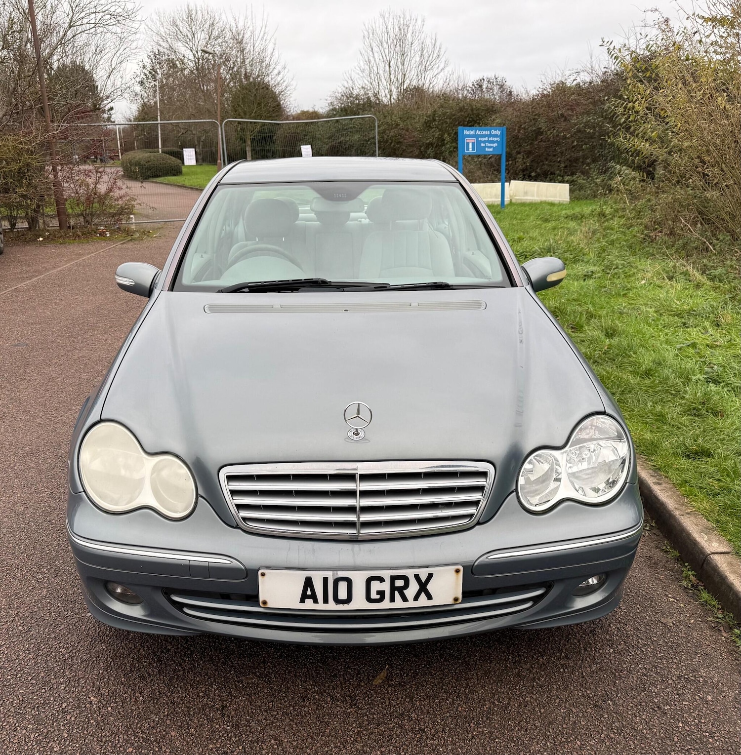 Used Mercedes-Benz C Class for sale - 76728489: Photo 2
