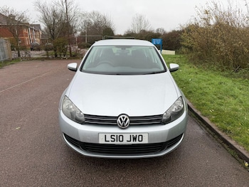 Used Volkswagen Golf 2010 for sale - 76765841: Photo