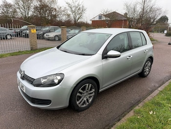 Used Volkswagen Golf 2010 for sale - 76765841: Photo