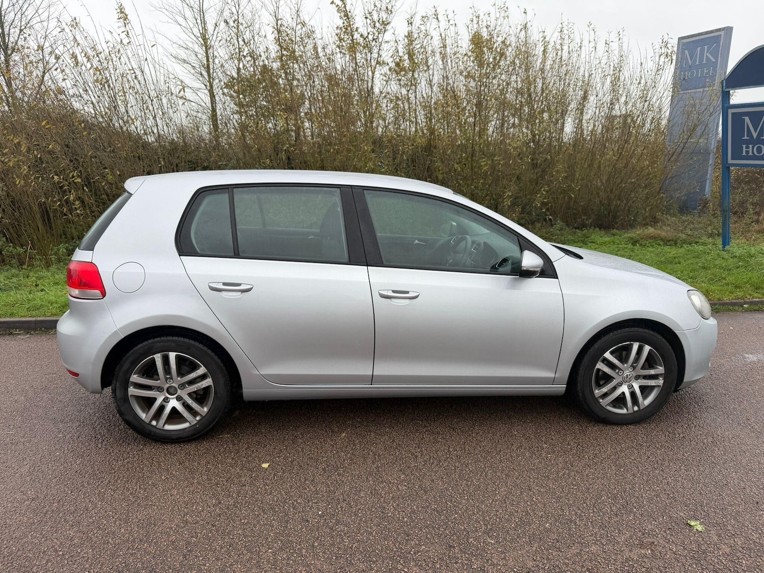 Used Volkswagen Golf 2010 for sale - 76765841: Photo 8