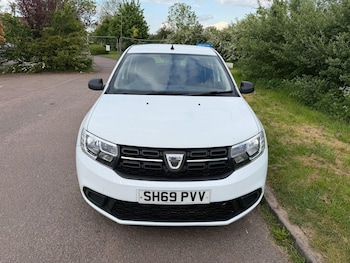 Used Dacia Sandero 2019 for sale - 78528664: Photo