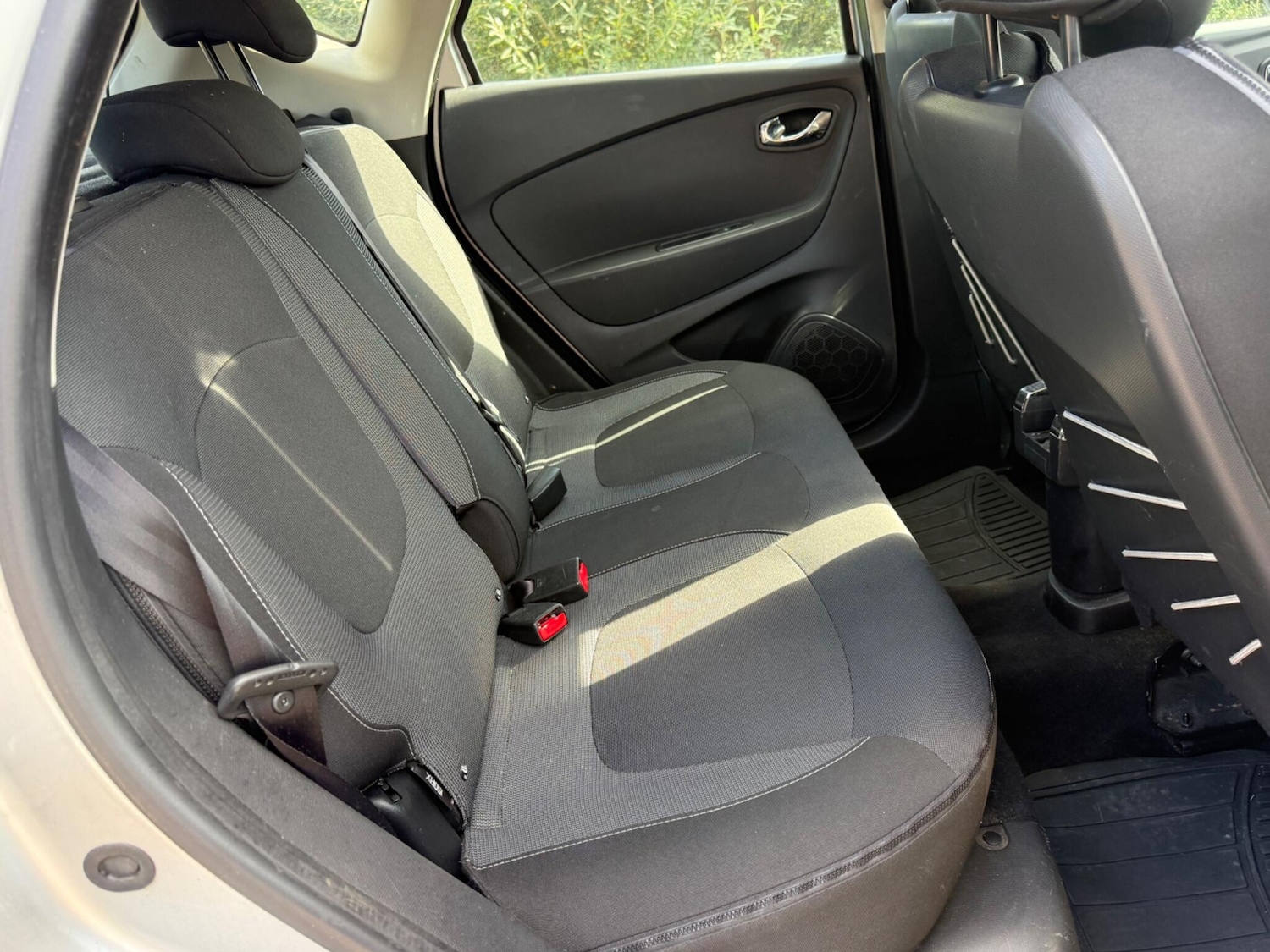 Used Renault Captur 2014 for sale - 76060045: Photo 15